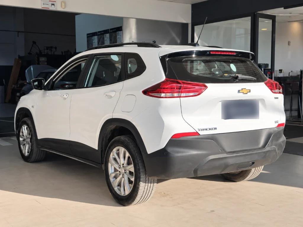 Chevrolet Tracker 1.2t Ltz Fwd Mt 5p año 2022