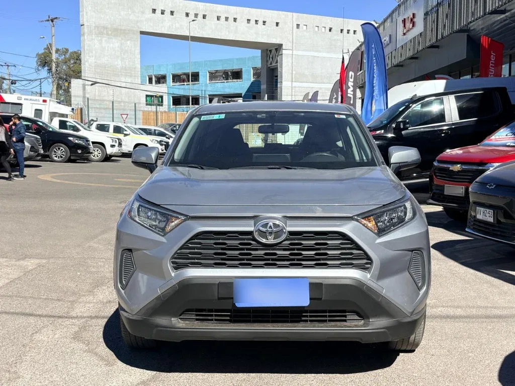Toyota Rav4 2.0 Le 4x2 Cvt At 5p año 2023