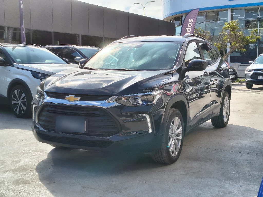 Chevrolet Tracker 1.2t Ltz R 4x2 At 5p año 2025