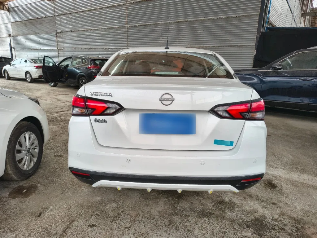 Nissan Versa Sense 1.6 Mt 4x2 año 2025