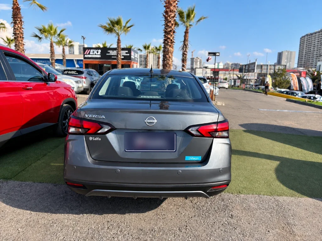 Nissan Versa 1.6 Sense 4x2 Mt 4p año 2025