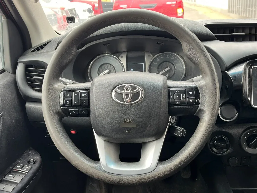 Toyota Hilux Dc 4x4 2.4 D Dx Mt año 2024