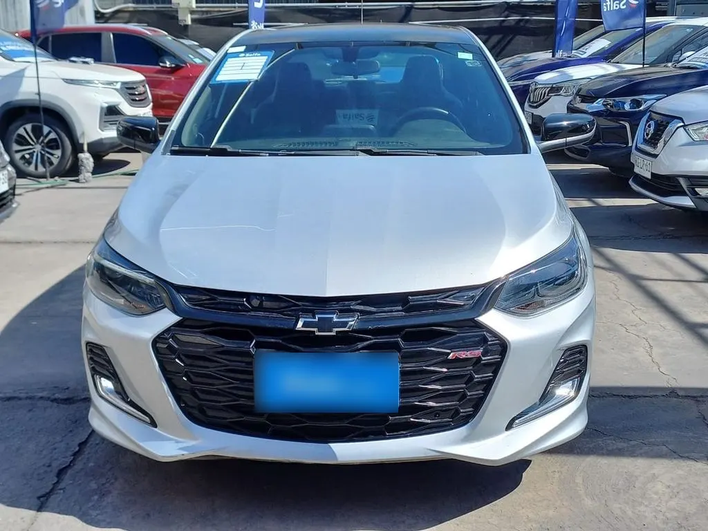 Chevrolet Onix 1.0t Rs Mt 5p año 2022