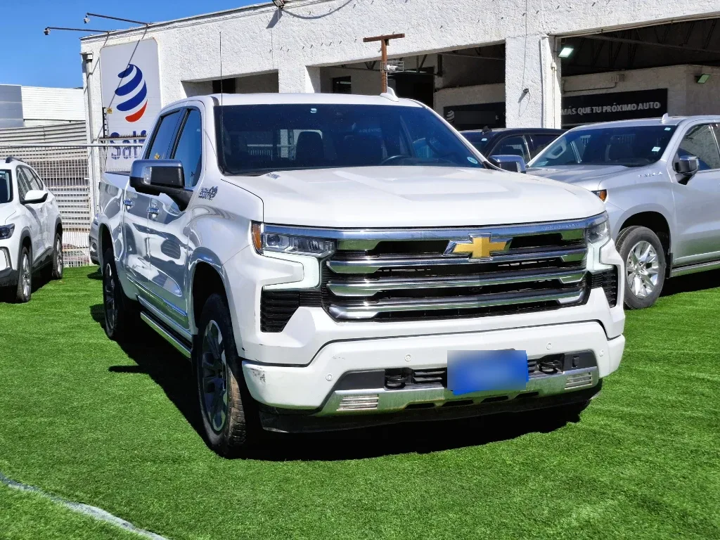 Chevrolet Silverado 3.0 High Country 4x4 At 4p año 2025