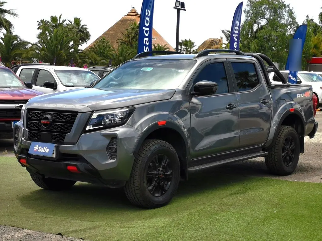 Nissan Navara 2.3d Pro4x Diesel 4x4 Dob.cab. At 4p año 2022