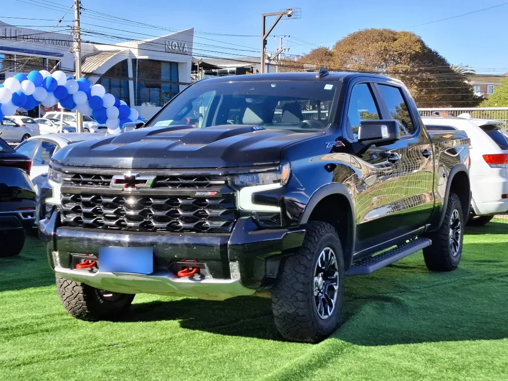 Chevrolet Silverado 6.2 Zr2 4x4 At 4p año 2023
