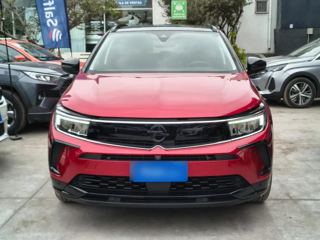 Opel Grandland 1.2t Gs Line 4x2 At 5p año 2025