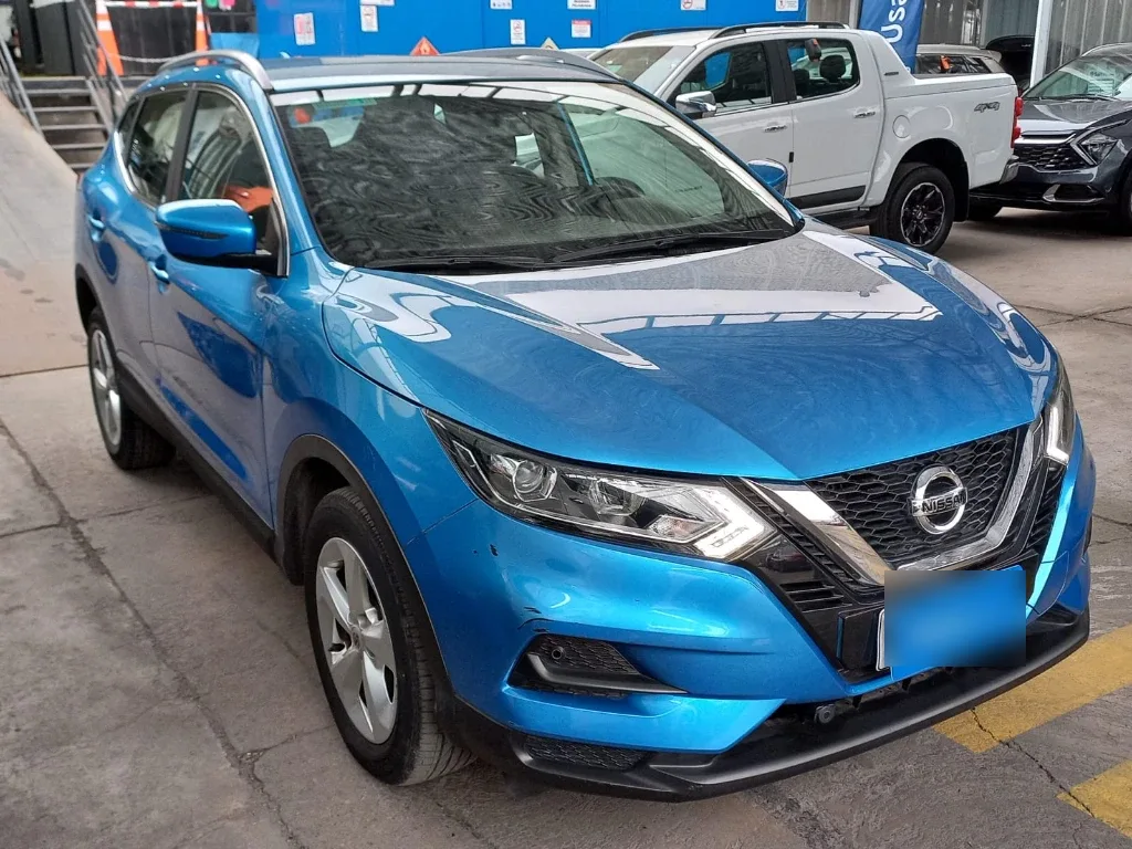 Nissan Qashqai 2.0 Sense Multimedia 4x2 Mt 5p año 2021