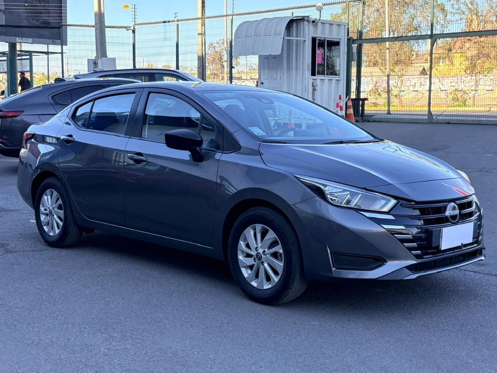 Nissan Versa Sense 1.6 Mt 4x2 año 2025