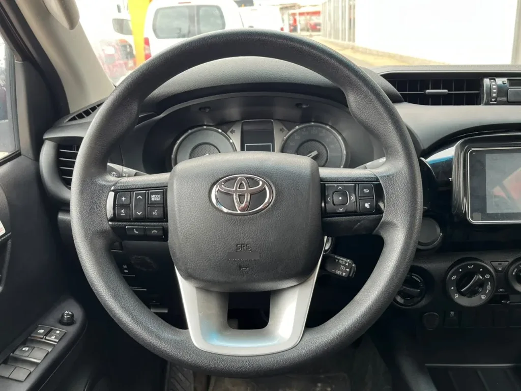 Toyota Hilux Dc 4x4 2.4 D Dx Mt año 2024