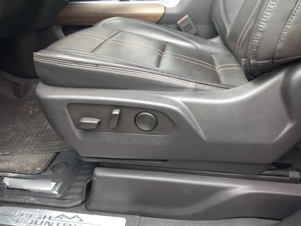 Chevrolet Silverado 3.0 High Country 4x4 At 4p año 2023