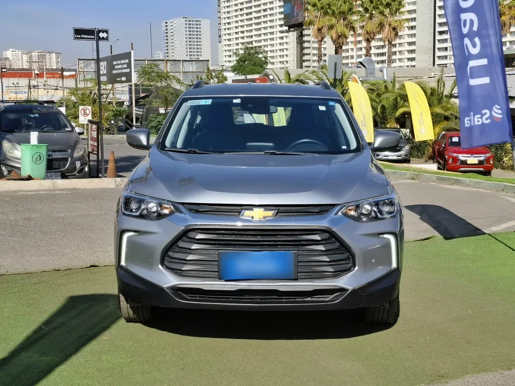 Chevrolet Tracker 1.2t Ltz R 4x2 At 5p año 2025