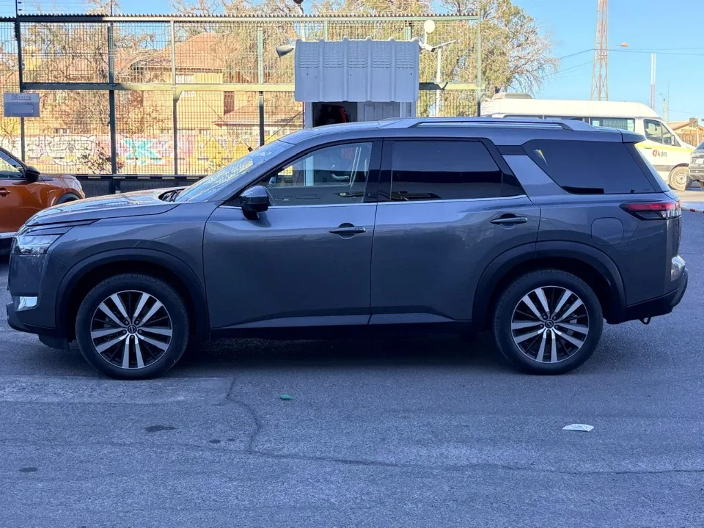 Nissan Pathfinder 3.5 Exclusive 4wd Cvt At 5p año 2024