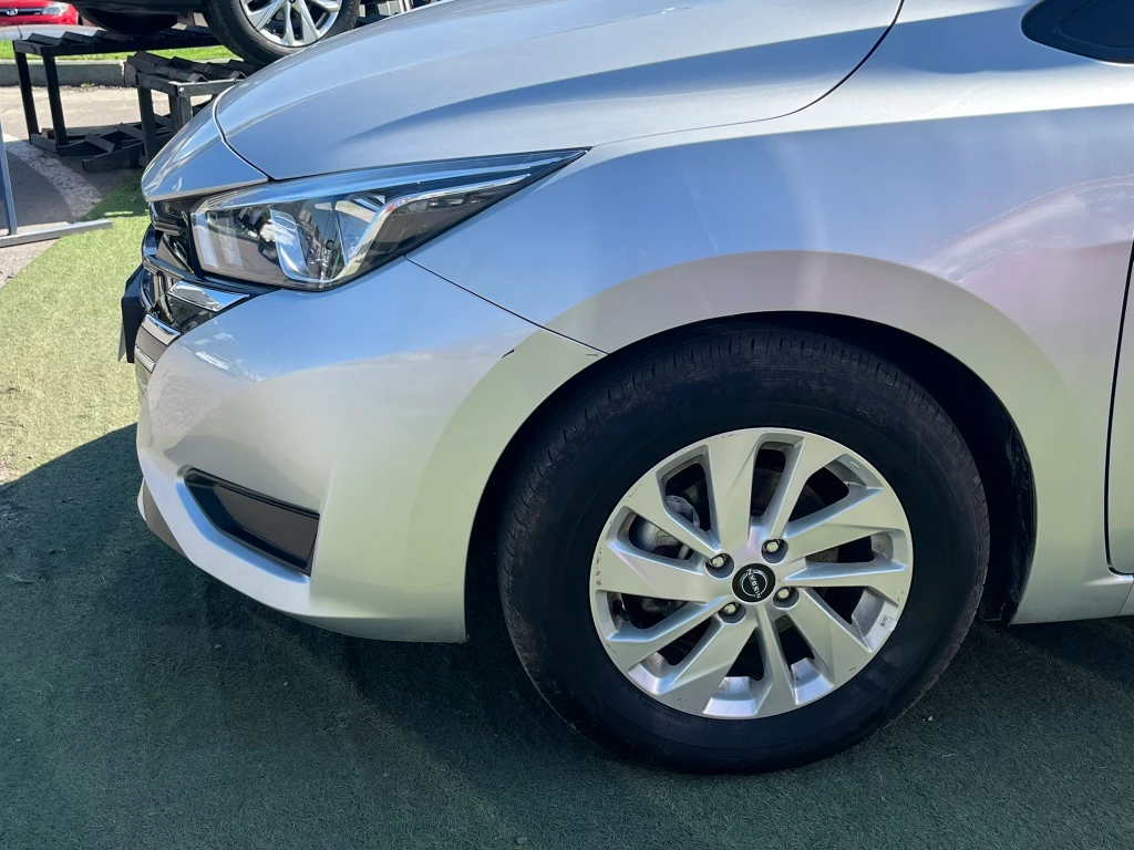 Nissan Versa 1.6 Sense 4x2 Mt 4p año 2025