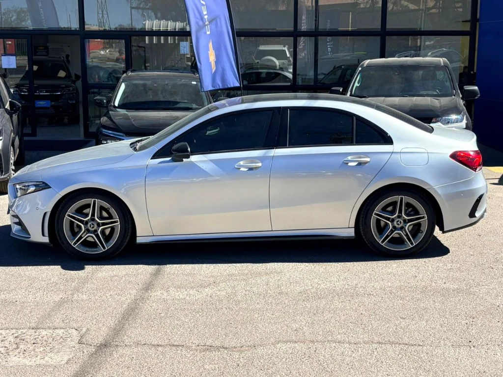Mercedes-Benz A 200 1.3 Amg Line 4x2 Sedan At 4p año 2023