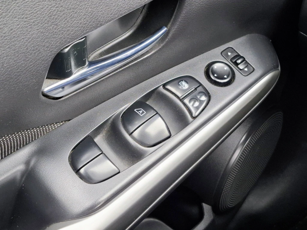 Nissan Kicks 1.6 Sense 4x2 Mt 5p año 2021