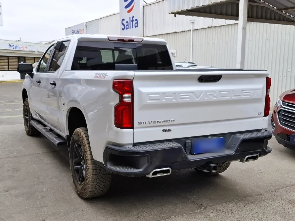 Chevrolet Silverado At10 4x4 5.3 Aut (c) año 2025