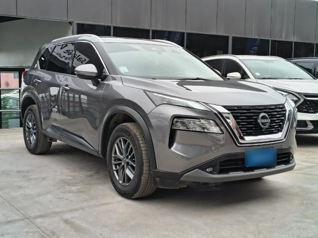 Nissan X-Trail 2.5 Sense 4x2 3row Cvt At 5p año 2024