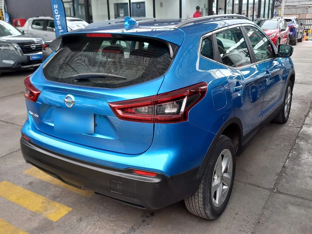 Nissan Qashqai 2.0 Sense Multimedia 4x2 Mt 5p año 2021