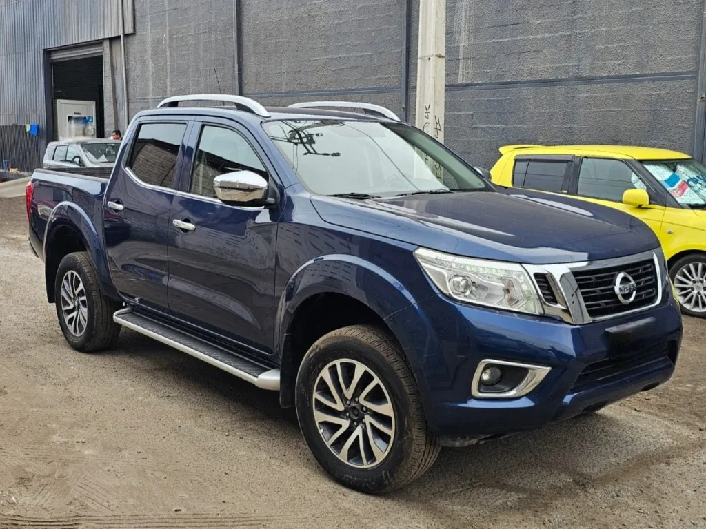 Nissan Np300 2.3 Le Diesel 4wd Dob.cab. At 4p año 2018