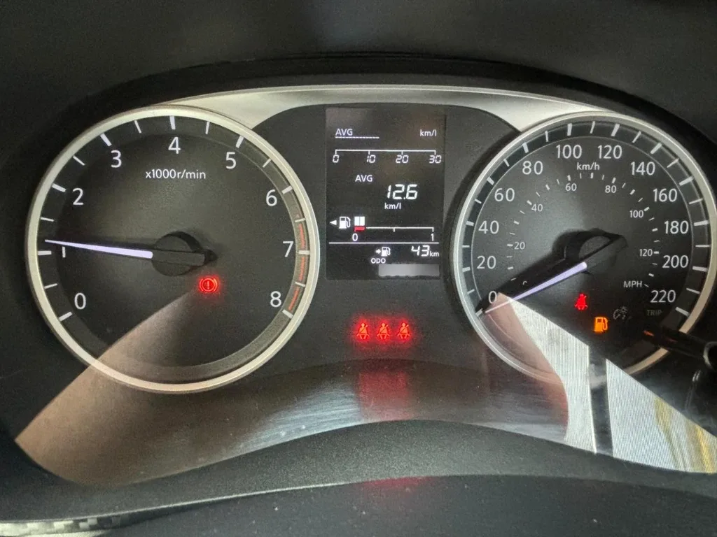Nissan Versa 1.6 Sense 4x2 Mt 4p año 2023