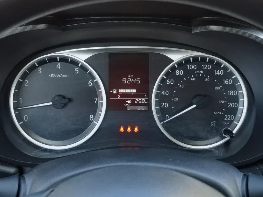 Nissan Versa 1.6 Sense 4x2 Mt 4p año 2025