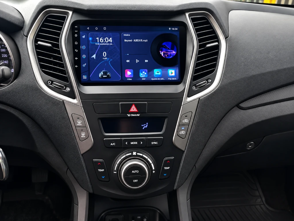 Hyundai Santa Fe 2.4 4x2 Mt 5p año 2017