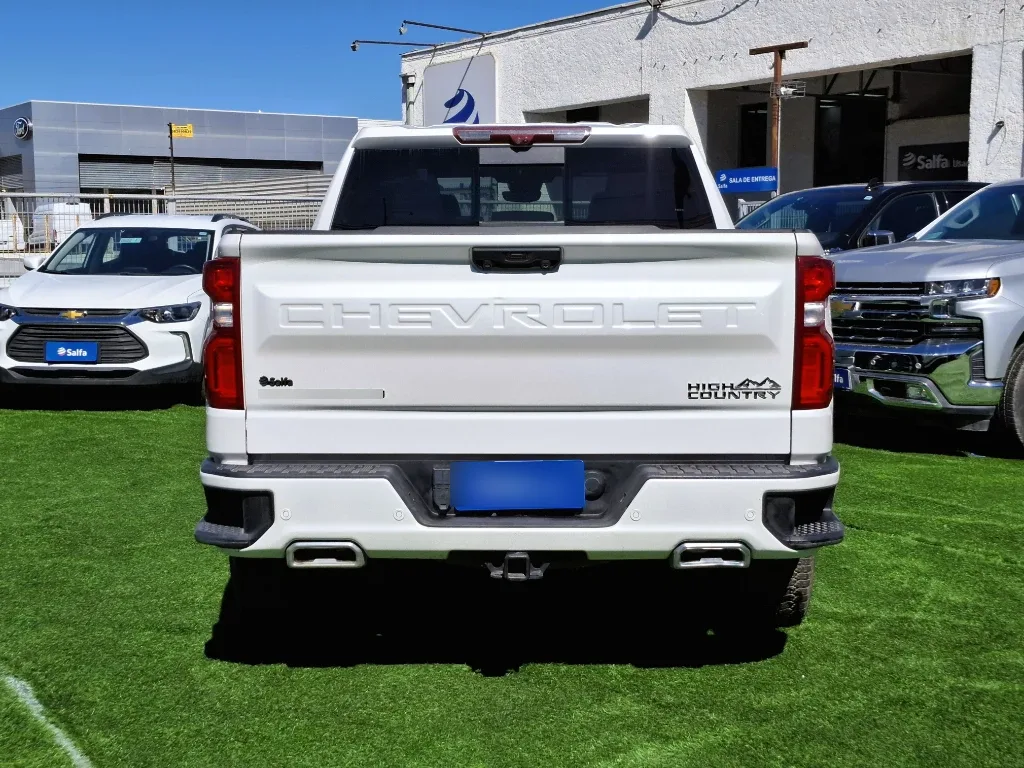 Chevrolet Silverado 3.0 High Country 4x4 At 4p año 2025