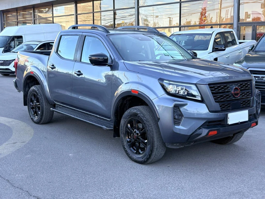 Nissan Navara 2.3d Pro4x Diesel 4x4 Dob.cab. At 4p año 2024