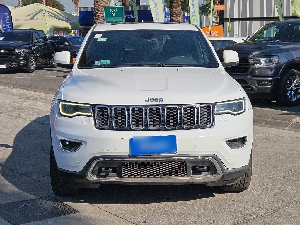 Jeep Grand Cherokee 3.6 Limited Lx 4x4 At 5p año 2018