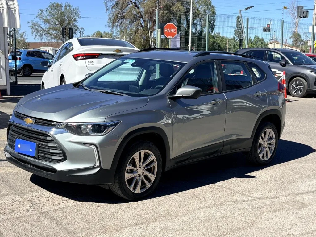 Chevrolet Tracker 1.2t Ltz R 4x2 At 5p año 2025