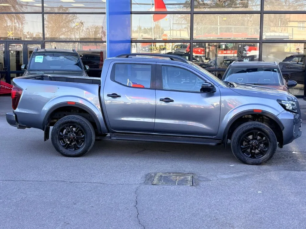 Nissan Navara 2.3d Pro4x Diesel 4x4 Dob.cab. At 4p año 2024