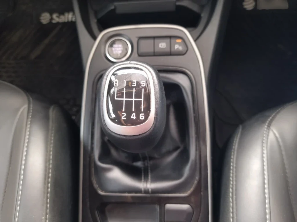 Kia K3 Cross Ex 16l 6mt Full año 2025
