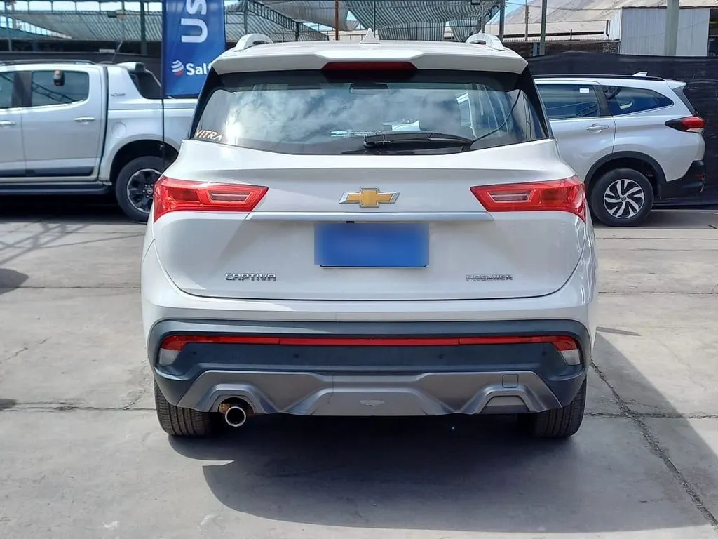 Chevrolet Captiva 1.5t Premier Fwd Mt 5p año 2022