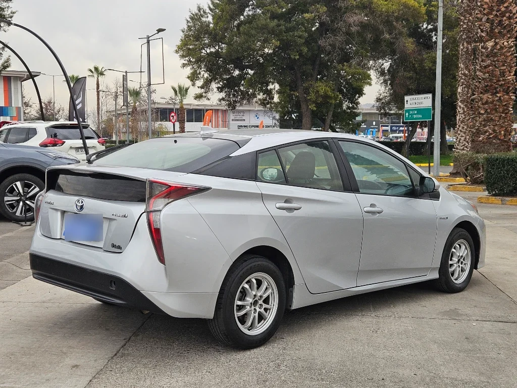 Toyota Prius 1.8 Cvt At 5p año 2018