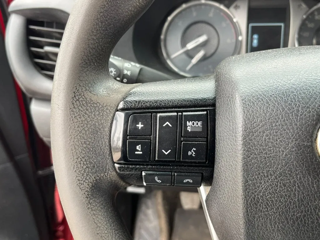 Toyota Hilux Dc 4x4 2.4 D Dx Mt año 2024