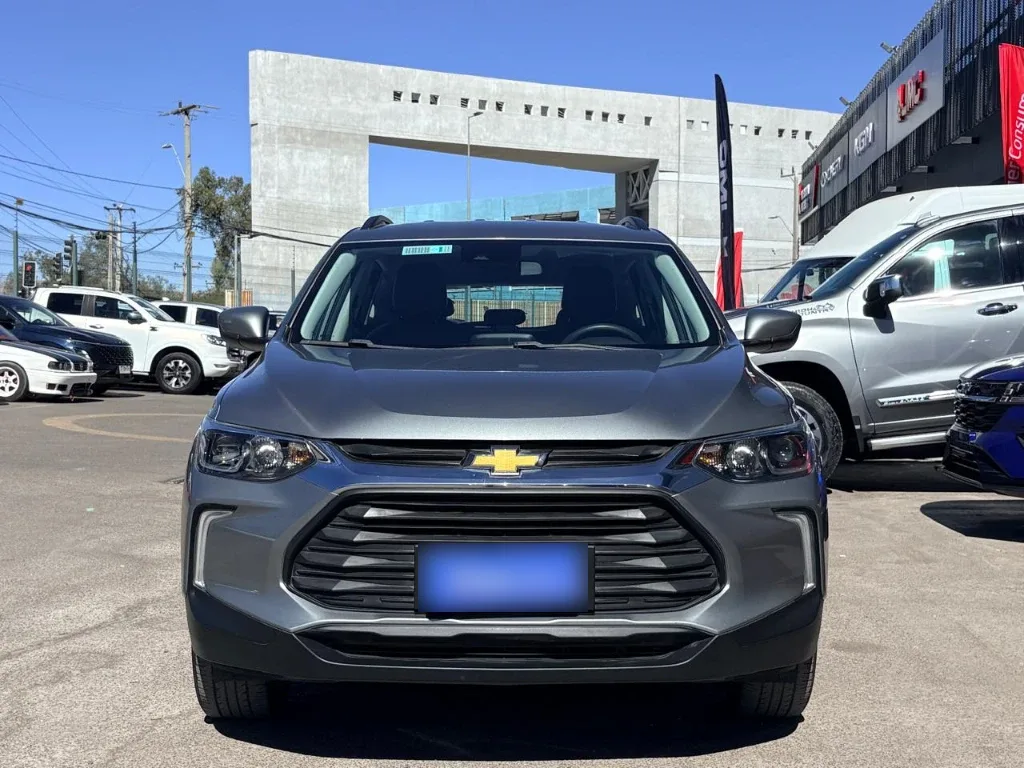 Chevrolet Tracker 1.2t Ltz R 4x2 At 5p año 2025