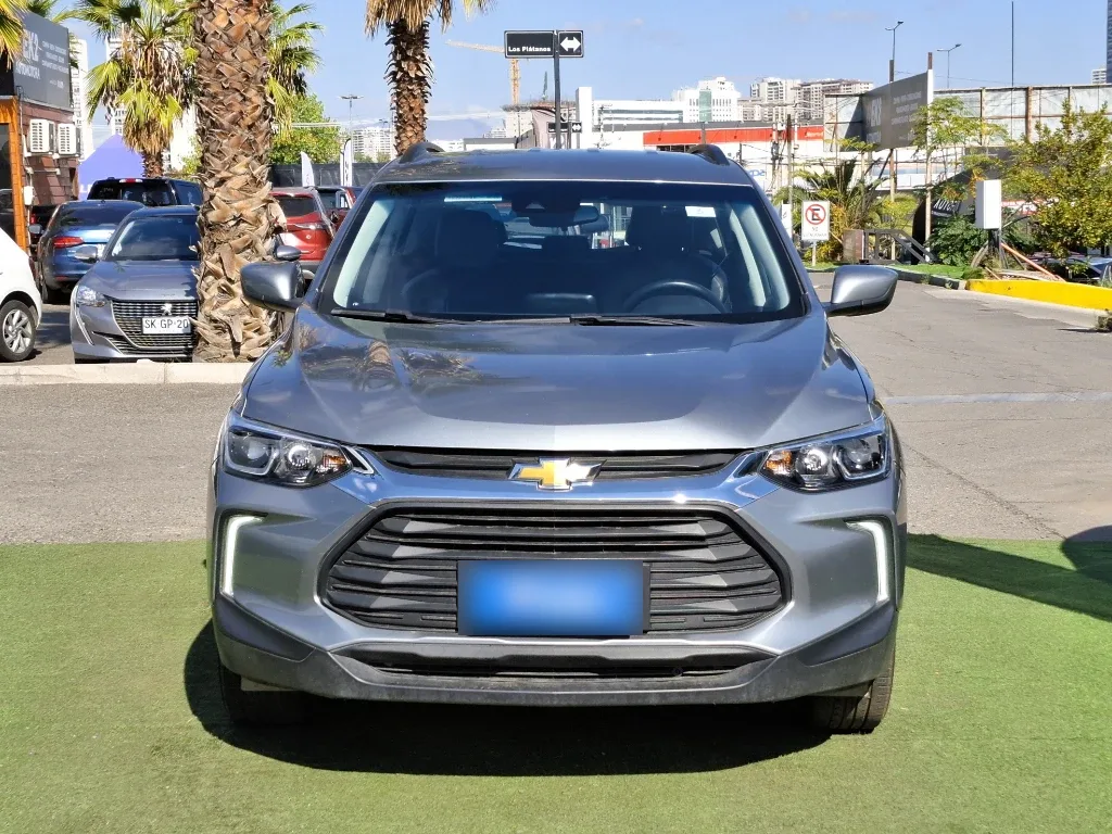 Chevrolet Tracker 1.2t Ltz R 4x2 At 5p año 2025
