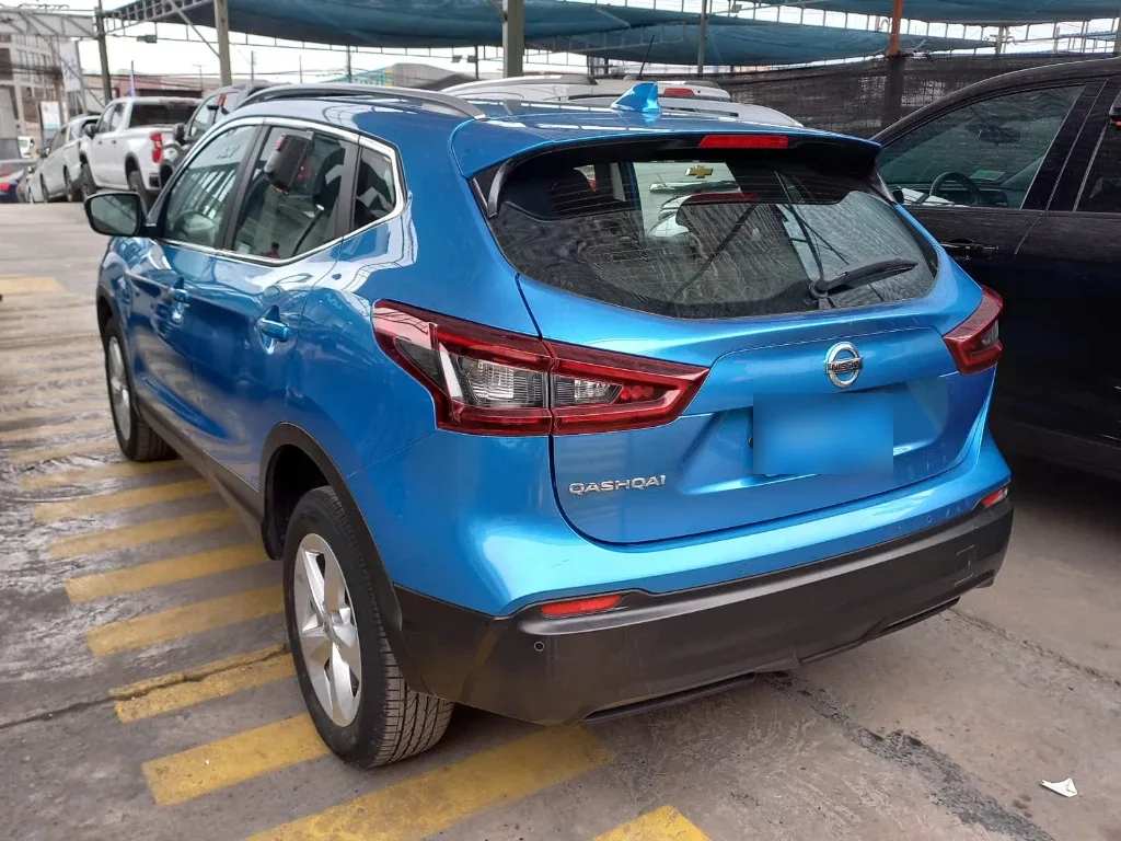 Nissan Qashqai 2.0 Sense Multimedia 4x2 Mt 5p año 2021
