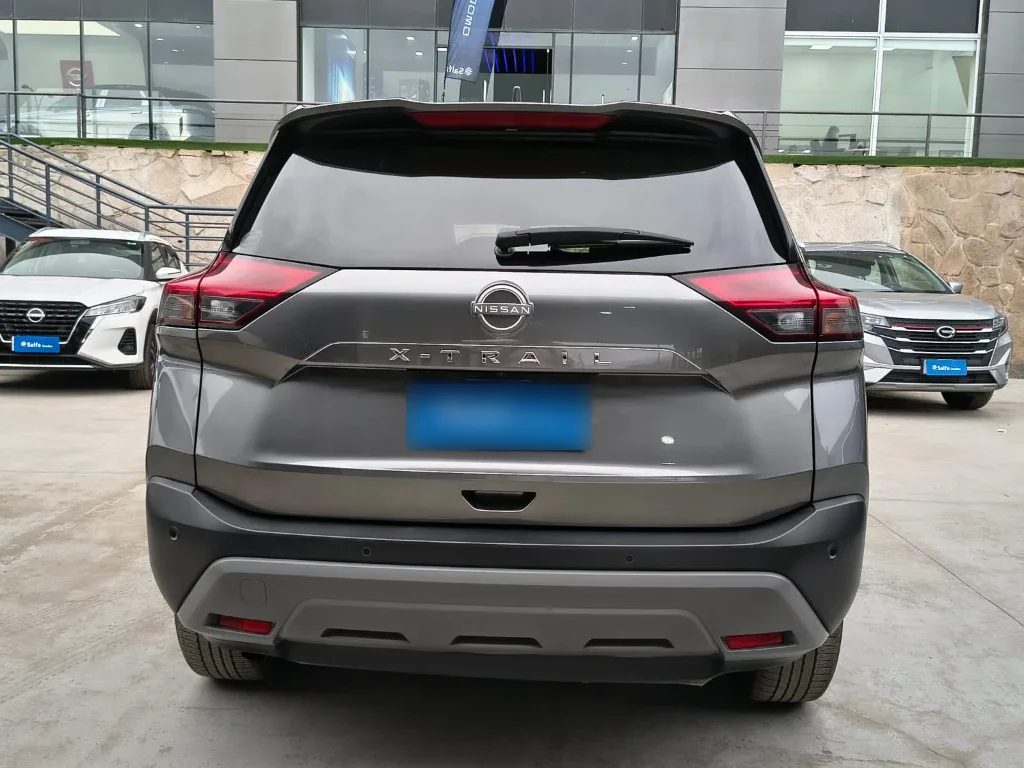 Nissan X-Trail 2.5 Sense 4x2 3row Cvt At 5p año 2024