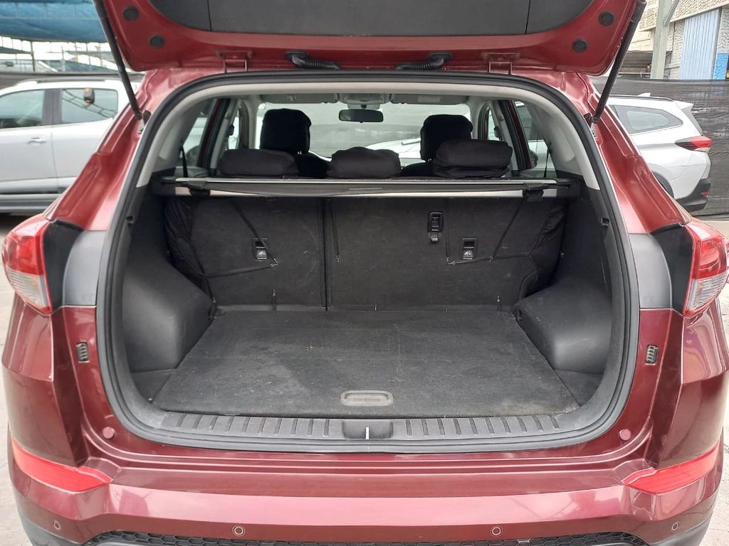 Hyundai Tucson 2.0 Gl Advance 4x2 Mt 5p año 2017