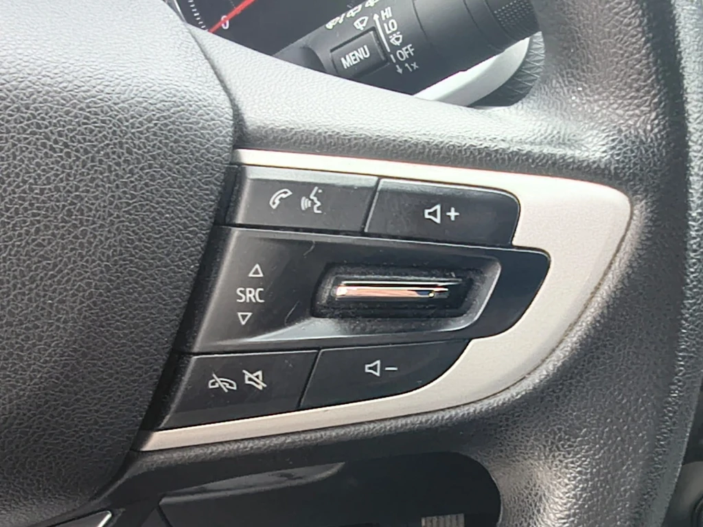 Chevrolet Tracker 1.2t Ltz Fwd Mt 5p año 2021