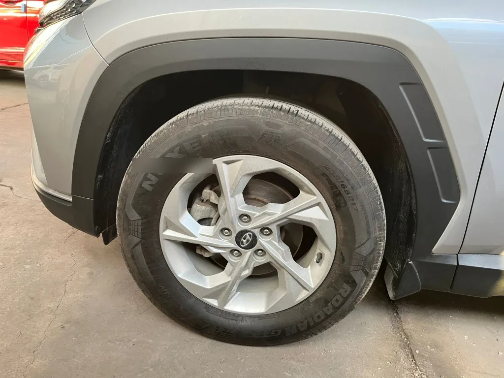 Hyundai Tucson 2.0 Nx4 Plus 4x2 At 5p año 2023