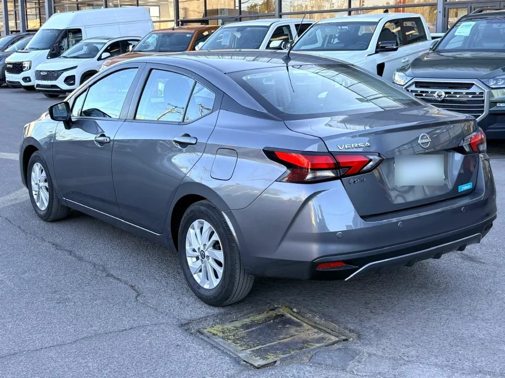 Nissan Versa Sense 1.6 Mt 4x2 año 2025