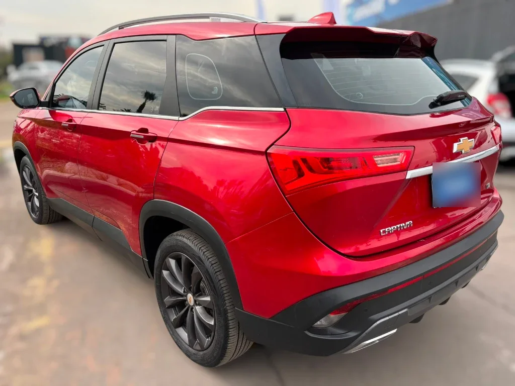Chevrolet Captiva 1.5t Ltz Fwd Cvt At 5p año 2022