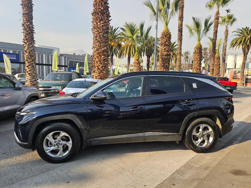 Hyundai Tucson 2.0 Nx4 Plus 2wd Mt 5p año 2023