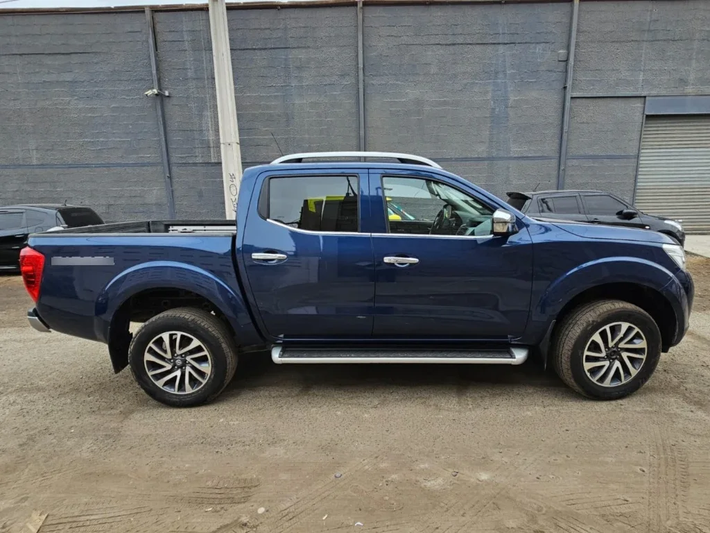 Nissan Np300 2.3 Le Diesel 4wd Dob.cab. At 4p año 2018