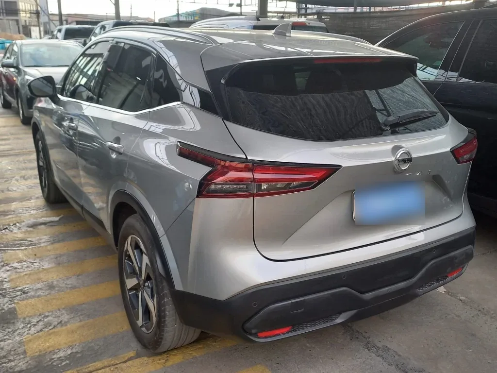 Nissan Qashqai 1.3t Advance 2wd Cvt At 5p año 2023