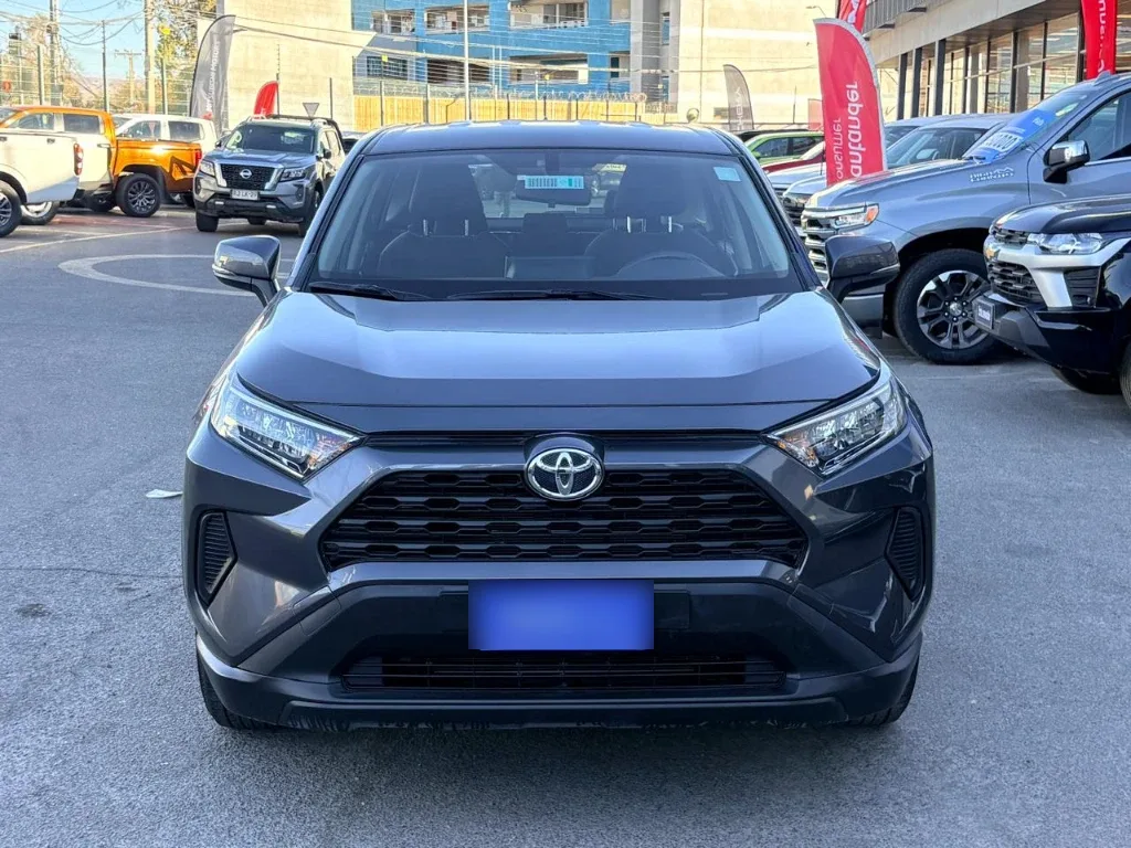 Toyota Rav4 2.0 Le 4x2 Cvt At 5p año 2025