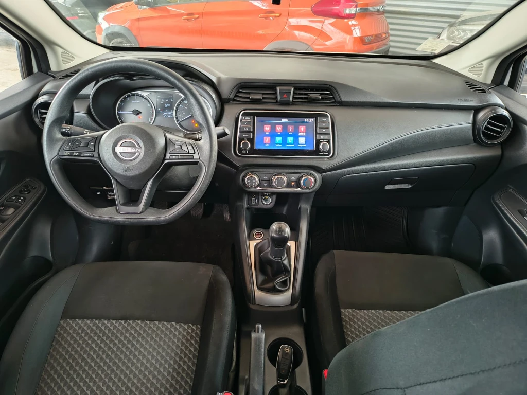 Nissan Versa Sense 1.6 Mt 4x2 año 2025